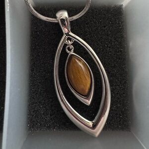 Lia Sophia Fawn necklace 16-19”new